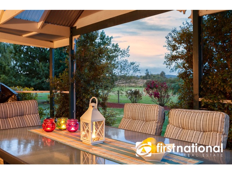 4 Fairway Court, Pakenham VIC 3810