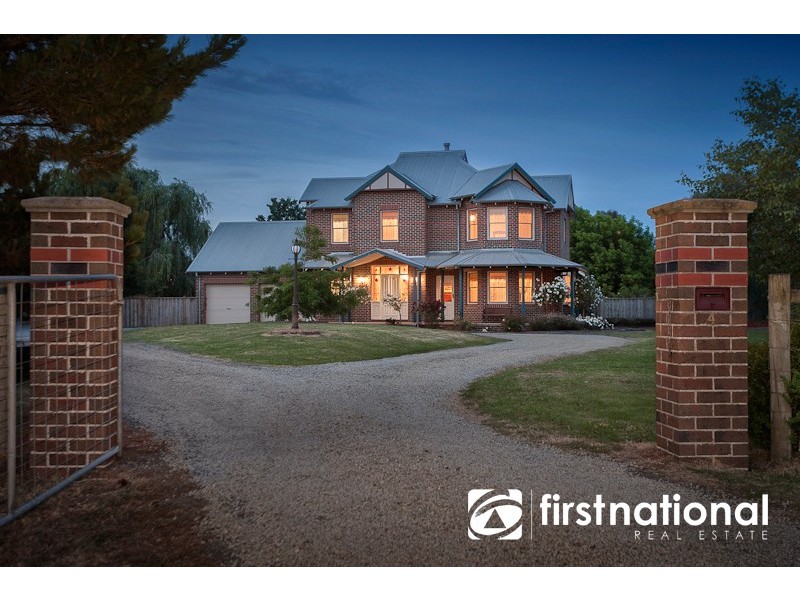 4 Fairway Court., Pakenham VIC 3810