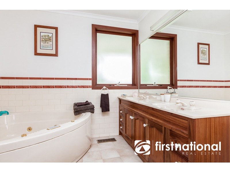 5 Guest Road, Pakenham VIC 3810