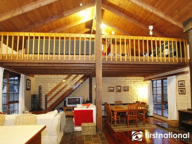 3 May Court, Garfield VIC 3814