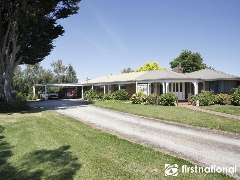 450 Bessie Creek Road, Nar Nar Goon North VIC 3812