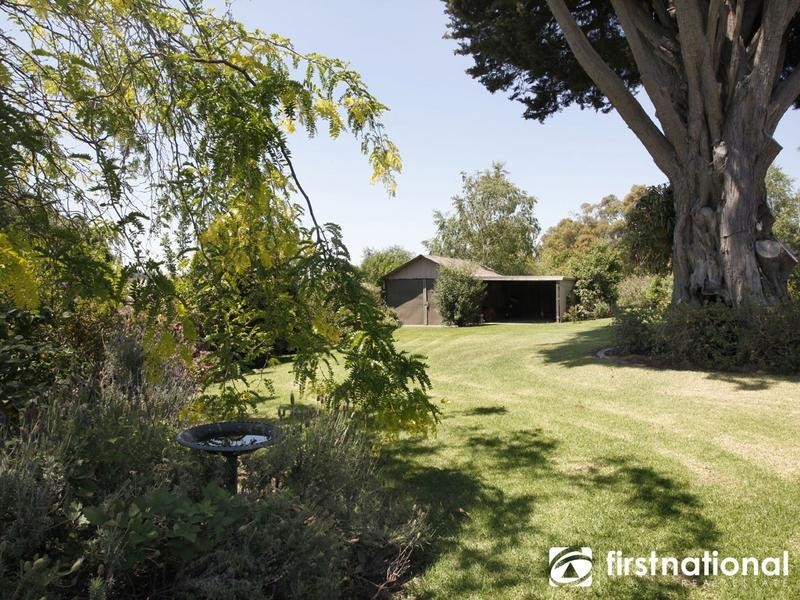 450 Bessie Creek Road, Nar Nar Goon North VIC 3812