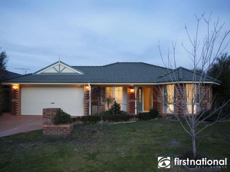 11 Camelia Way, Pakenham VIC 3810