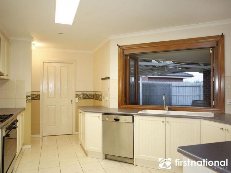 11 Camelia Way, Pakenham VIC 3810