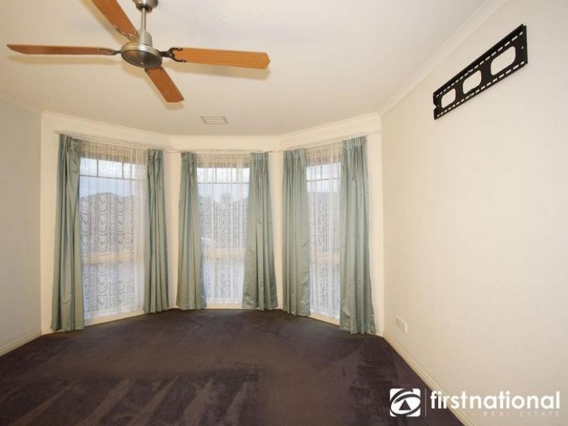 11 Camelia Way, Pakenham VIC 3810