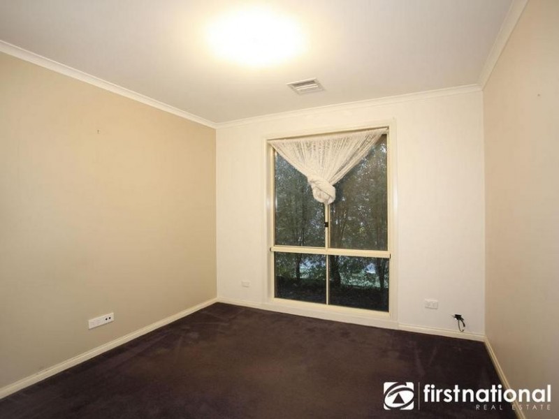 11 Camelia Way, Pakenham VIC 3810