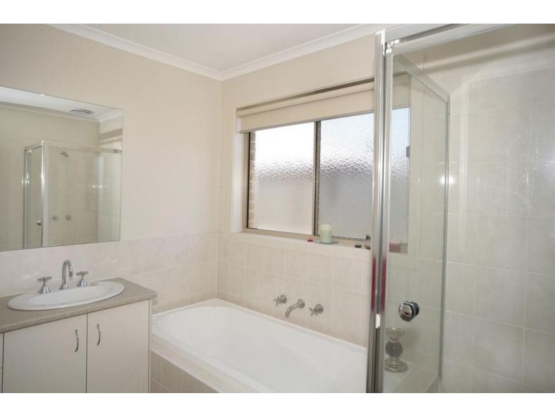 3 Victory Drive, Pakenham VIC 3810