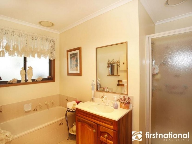 2/23 Main Street, Nar Nar Goon VIC 3812