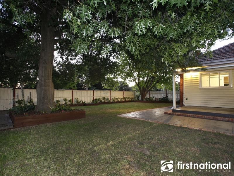 30 Main Street, Nar Nar Goon VIC 3812