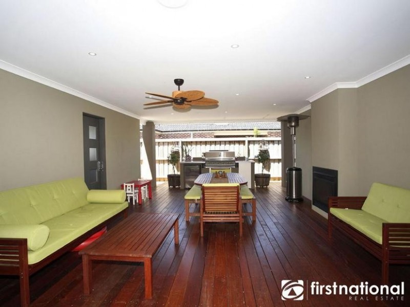 11 Mia Drive, Pakenham VIC 3810