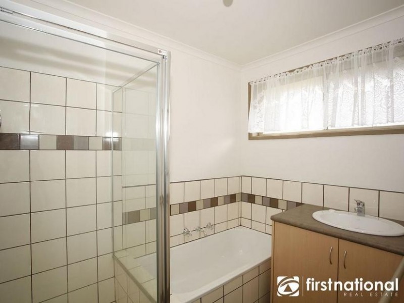 44 Cameron Way, Pakenham VIC 3810