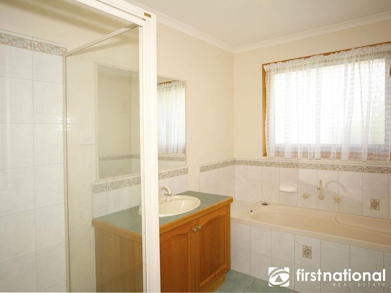 53 Highland Drive, Pakenham VIC 3810