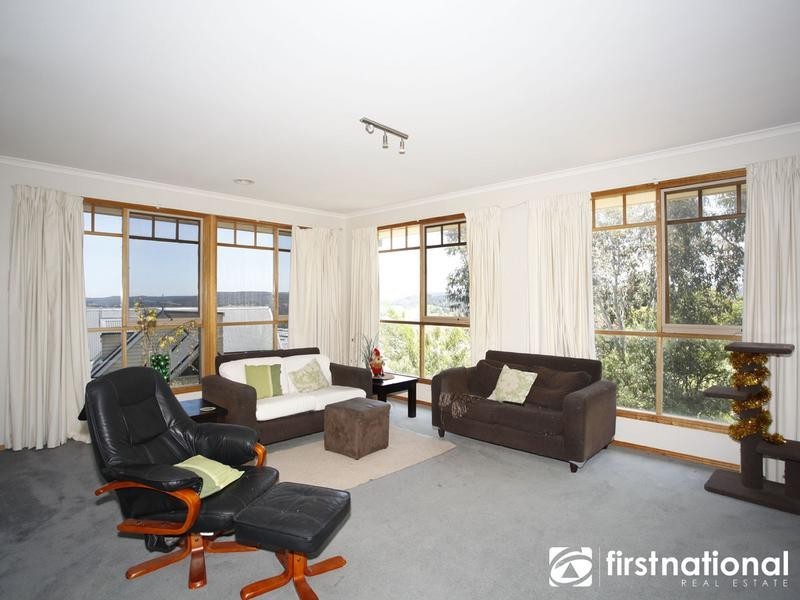 53 Highland Drive, Pakenham VIC 3810
