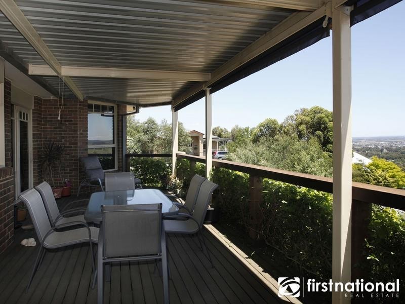 53 Highland Drive, Pakenham VIC 3810