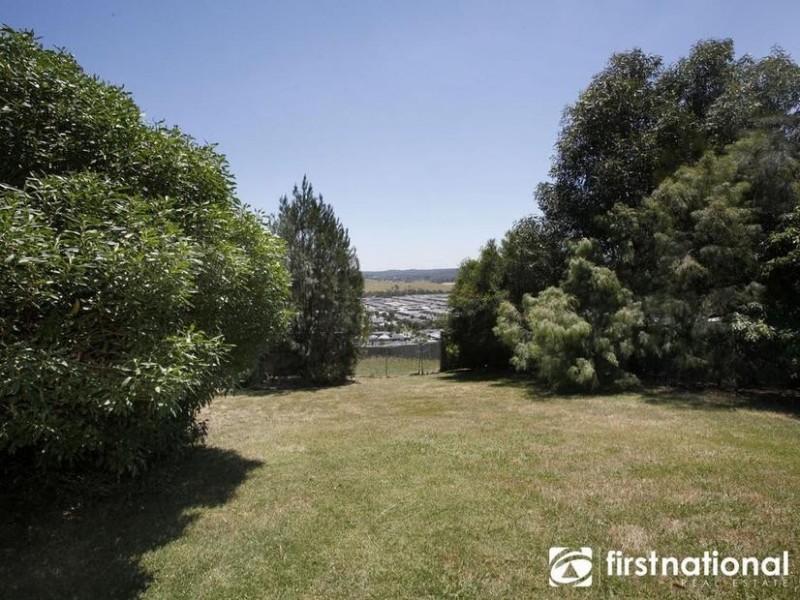 53 Highland Drive, Pakenham VIC 3810