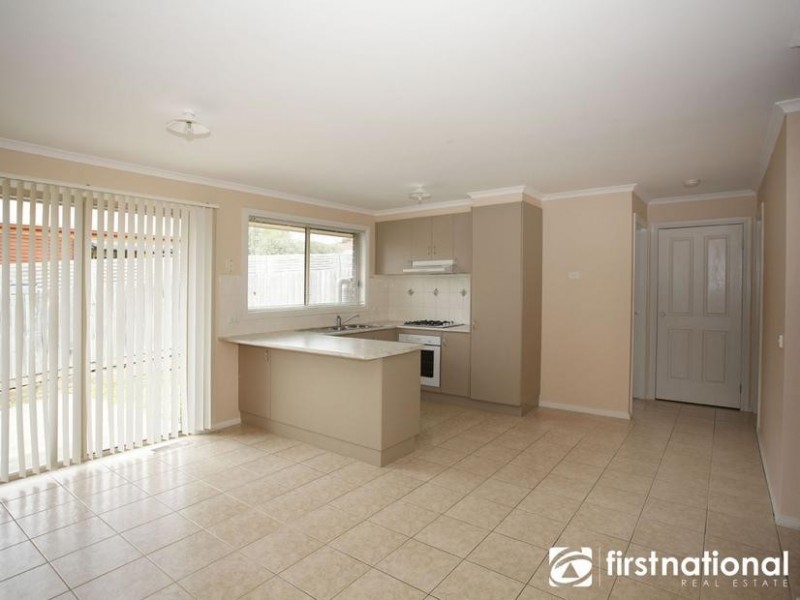 31 Riviera Drive, Pakenham VIC 3810