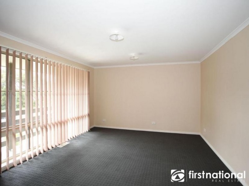 31 Riviera Drive, Pakenham VIC 3810