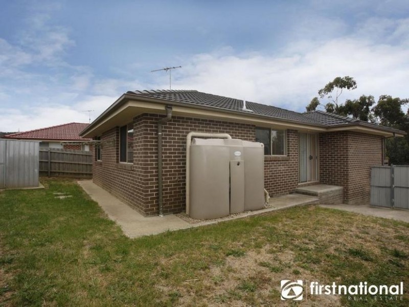 31 Riviera Drive, Pakenham VIC 3810