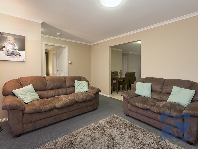 11 Ben Drive, Pakenham VIC 3810