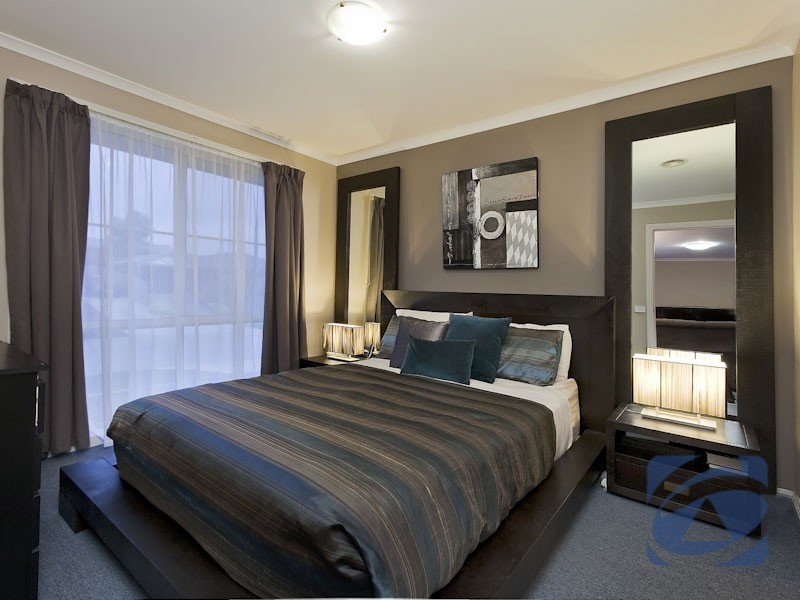 11 Ben Drive, Pakenham VIC 3810