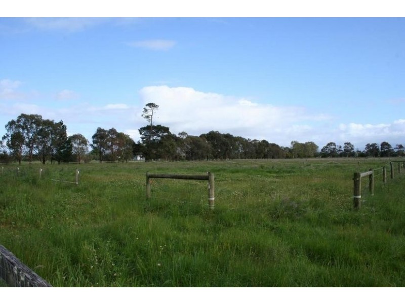 26 Johnson Street, Longwarry VIC 3816