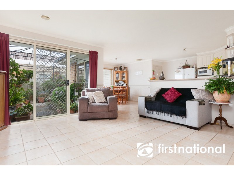 59 Oaklands Way, Pakenham VIC 3810