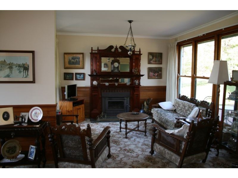 42 Girrahween Road, Maryknoll VIC 3812