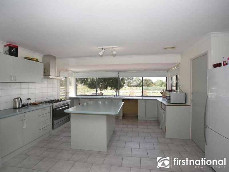 25 Richards Road, Nar Nar Goon VIC 3812
