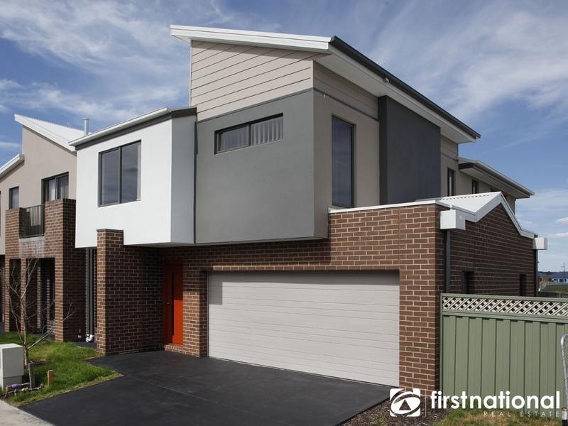15/180 Henry Road, Pakenham VIC 3810