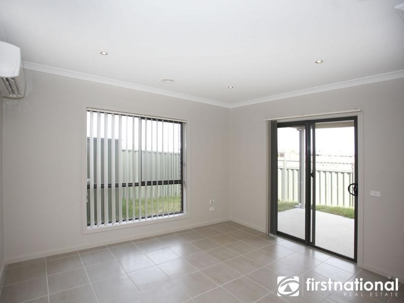 15/180 Henry Road, Pakenham VIC 3810