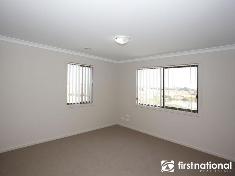 15/180 Henry Road, Pakenham VIC 3810