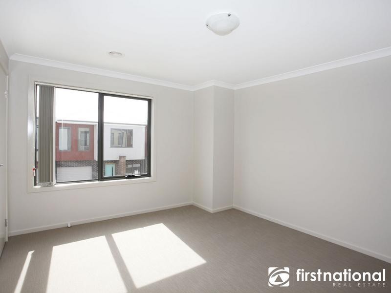 15/180 Henry Road, Pakenham VIC 3810