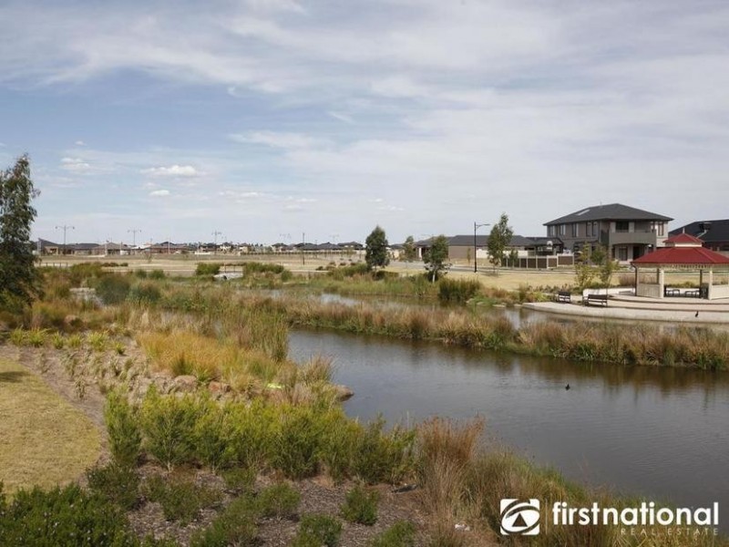 15/180 Henry Road, Pakenham VIC 3810