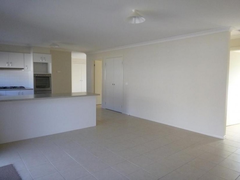 45 Belvedere Drive, Pakenham VIC 3810