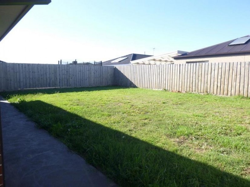 45 Belvedere Drive, Pakenham VIC 3810