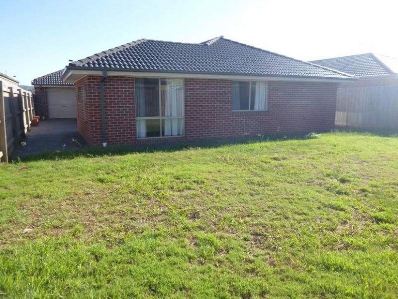 45 Belvedere Drive, Pakenham VIC 3810