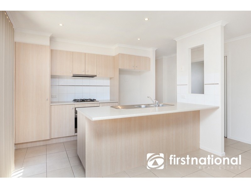 5 Tangelo Terrace, Pakenham VIC 3810