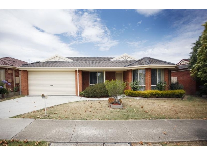 88 McGregor Road, Pakenham VIC 3810