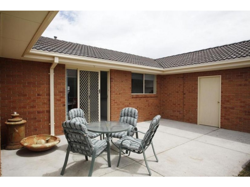 88 McGregor Road, Pakenham VIC 3810