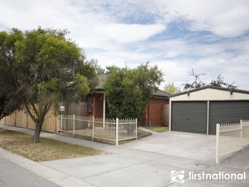 4 Alison Close, Pakenham VIC 3810