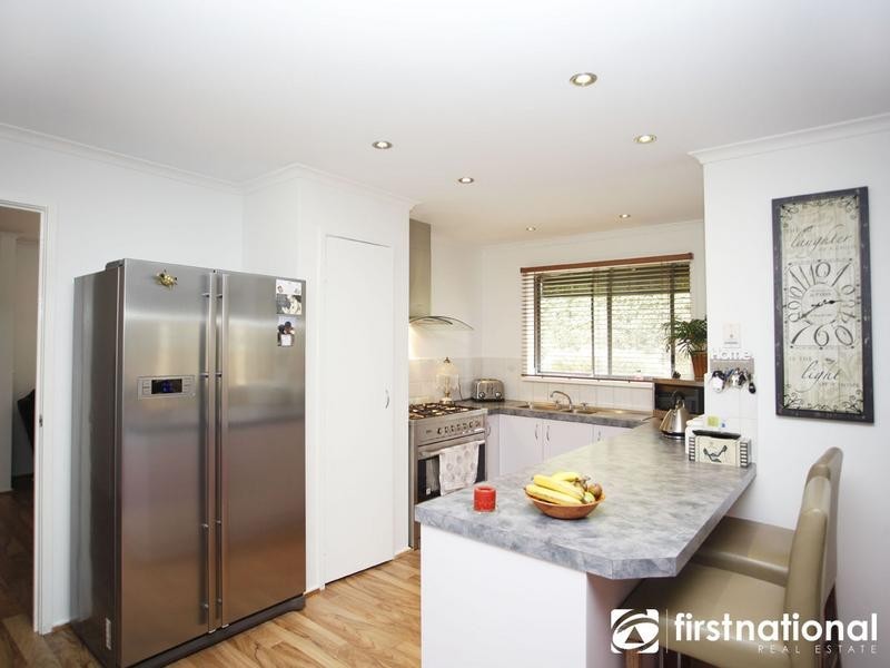 4 Alison Close, Pakenham VIC 3810