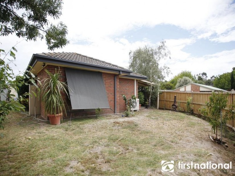 4 Alison Close, Pakenham VIC 3810