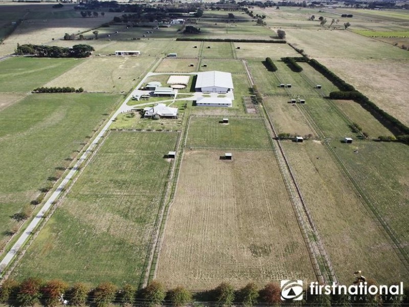 65 Five Mile Road, Pakenham South VIC 3810