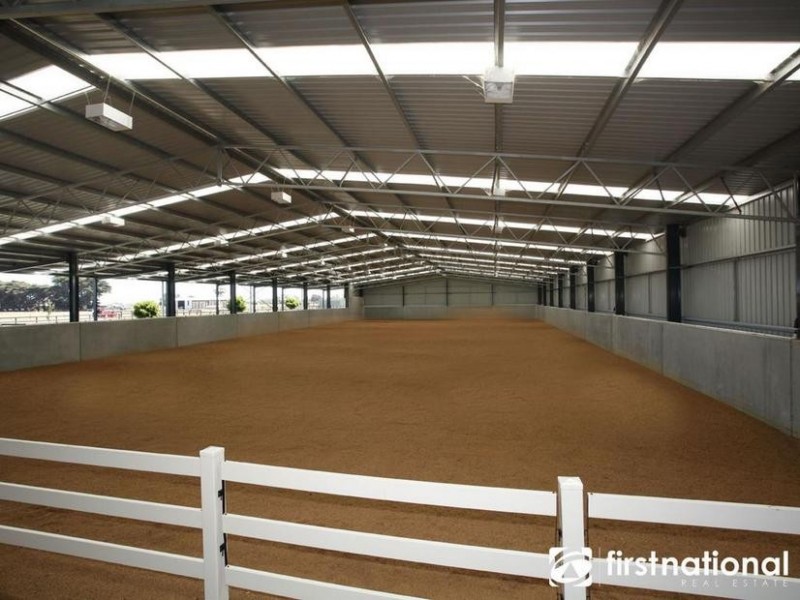 65 Five Mile Road, Pakenham South VIC 3810