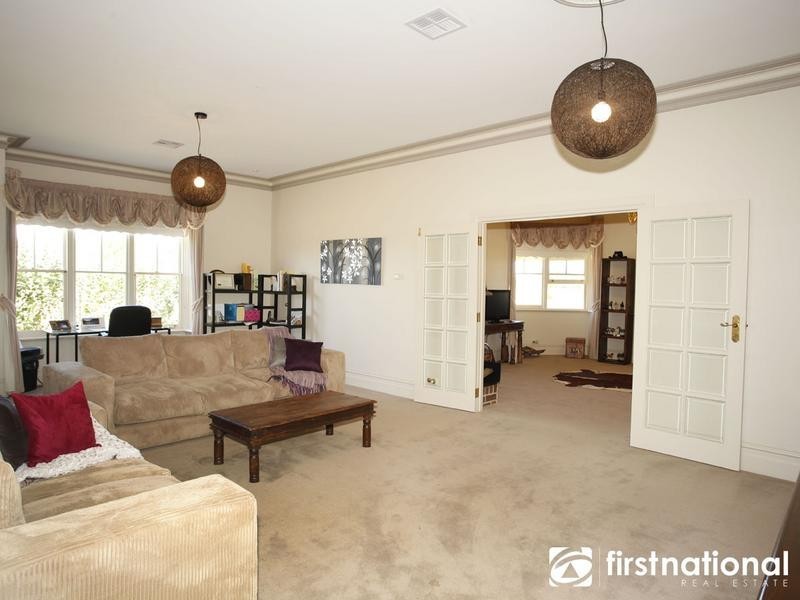 65 Five Mile Road, Pakenham South VIC 3810