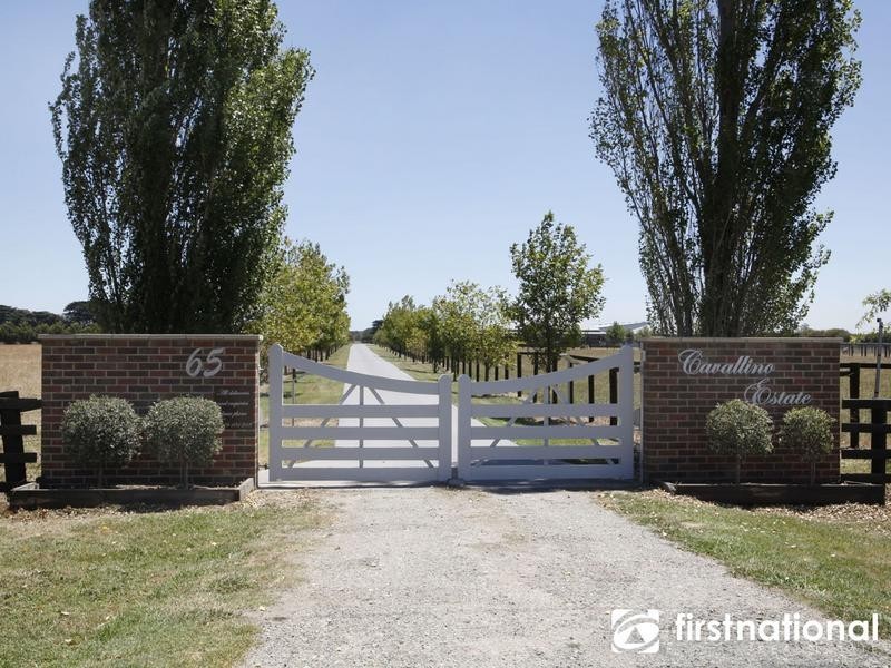 65 Five Mile Road, Pakenham South VIC 3810