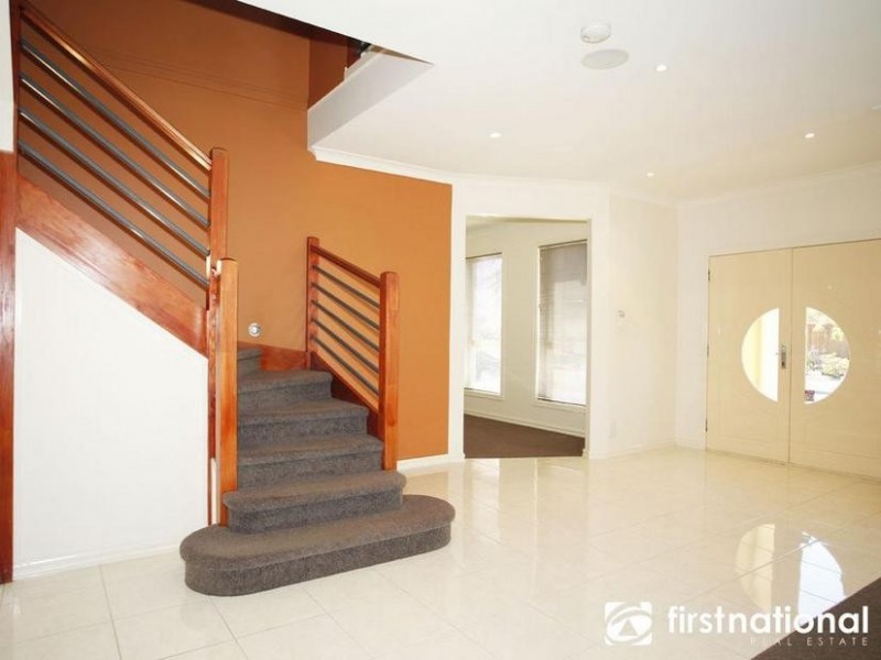 14 Clearwater Drive, Pakenham VIC 3810