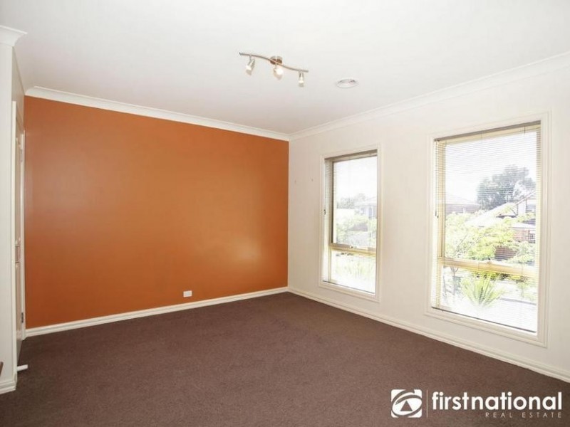 14 Clearwater Drive, Pakenham VIC 3810