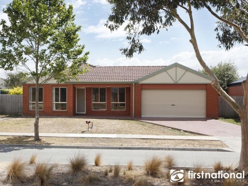19 Park Boulevard, Pakenham VIC 3810