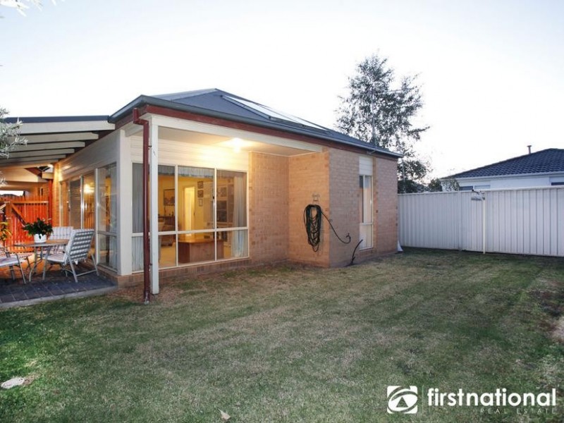 2 Mitchell Close, Pakenham VIC 3810